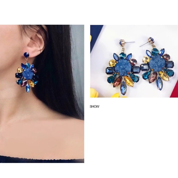 Trendy multi color stud statement earrings - Picture 5 of 7